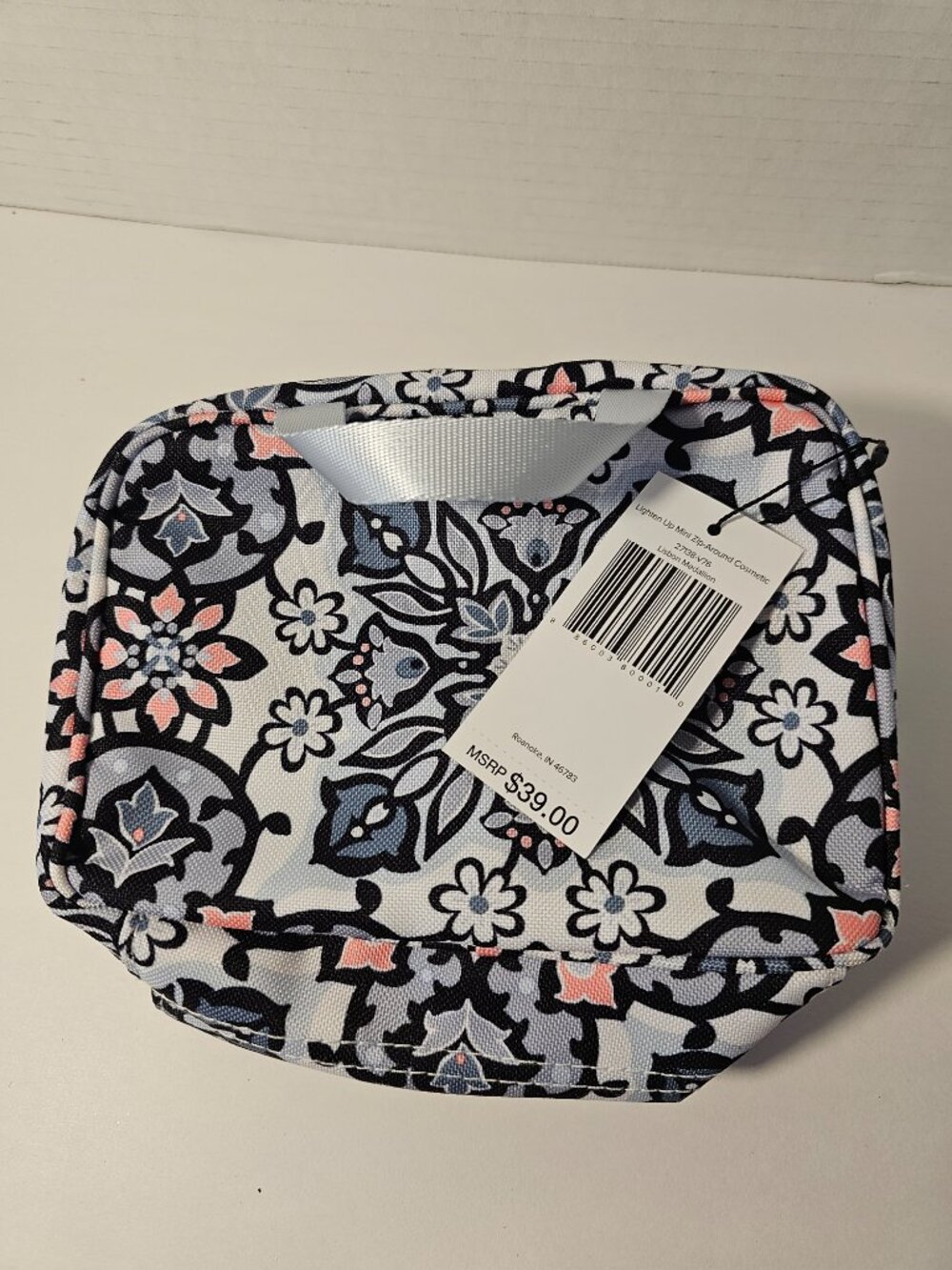 NWT Vera Bradley Lighten Up Mini ZIp-Around Cosmetic Lisbon Medallion Makeup - Picture 4 of 5